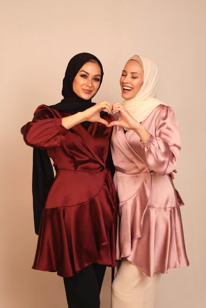 Mila Wrap Tunic - Ruby - الصورة 5