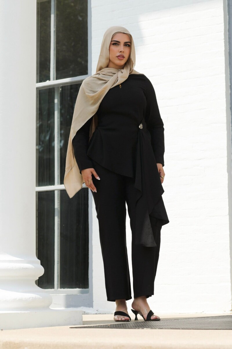 Aurelia Linen Two Piece Set - Black